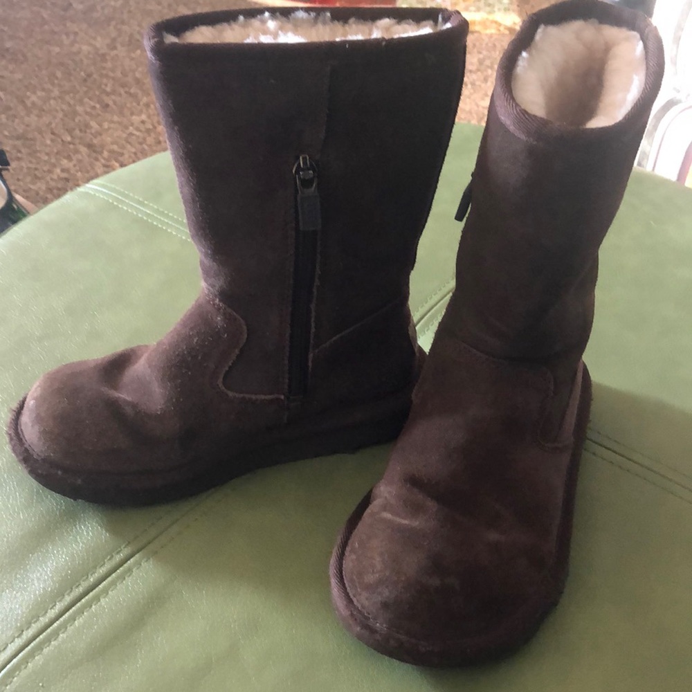 Brown Ugg Boots Kids 12